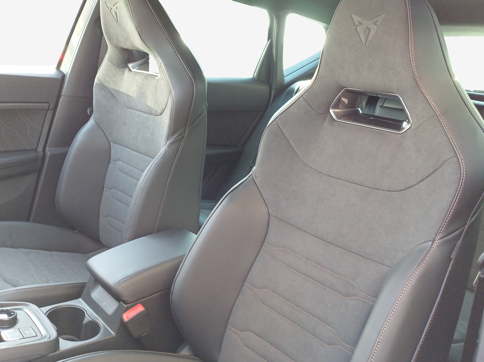 CUPRA Ateca 2.0TSI VZ 4Drive DSG-image-15