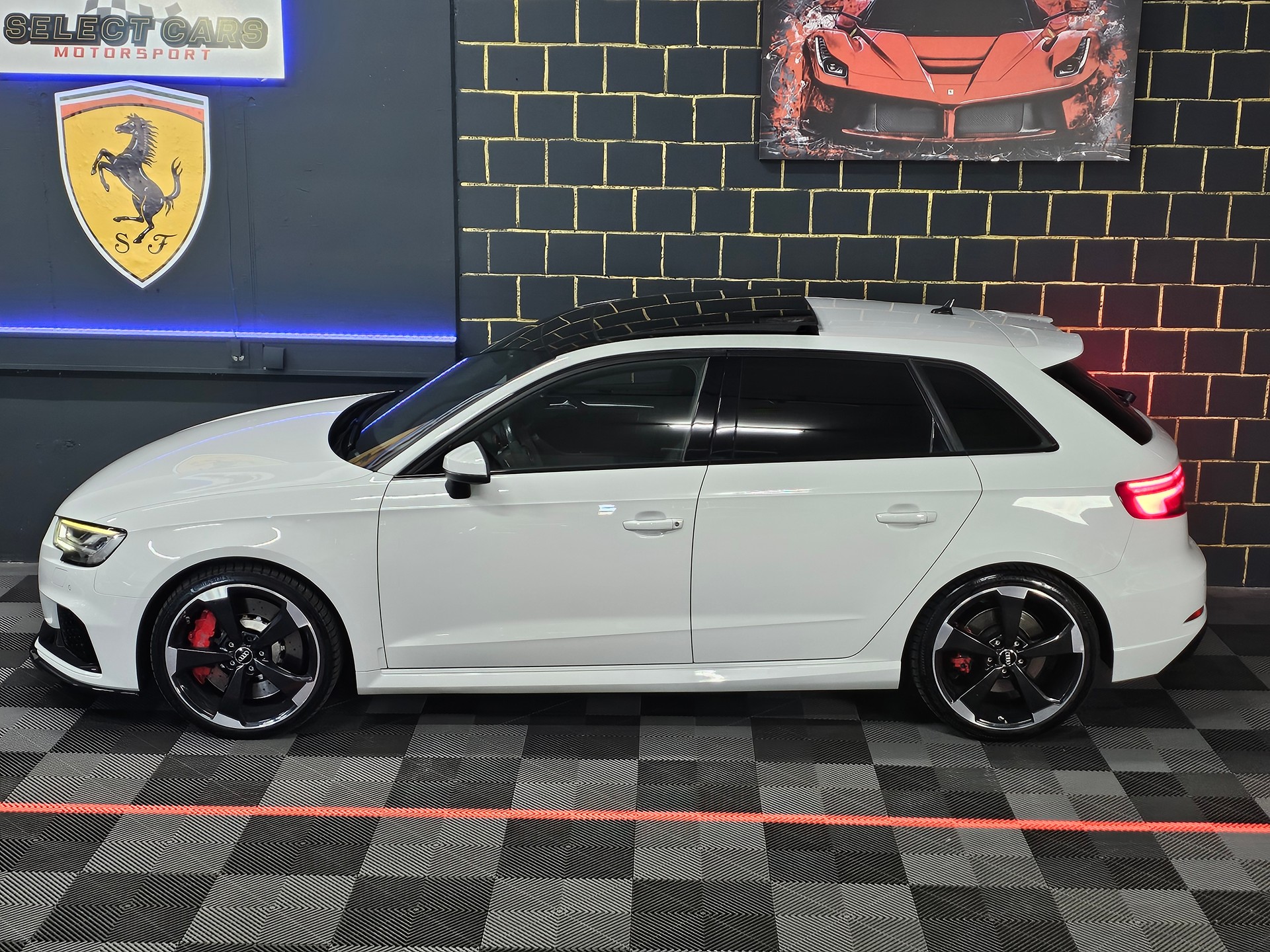 AUDI RS3 Sportback 2.5 TSI quattro S-tronic-image-1