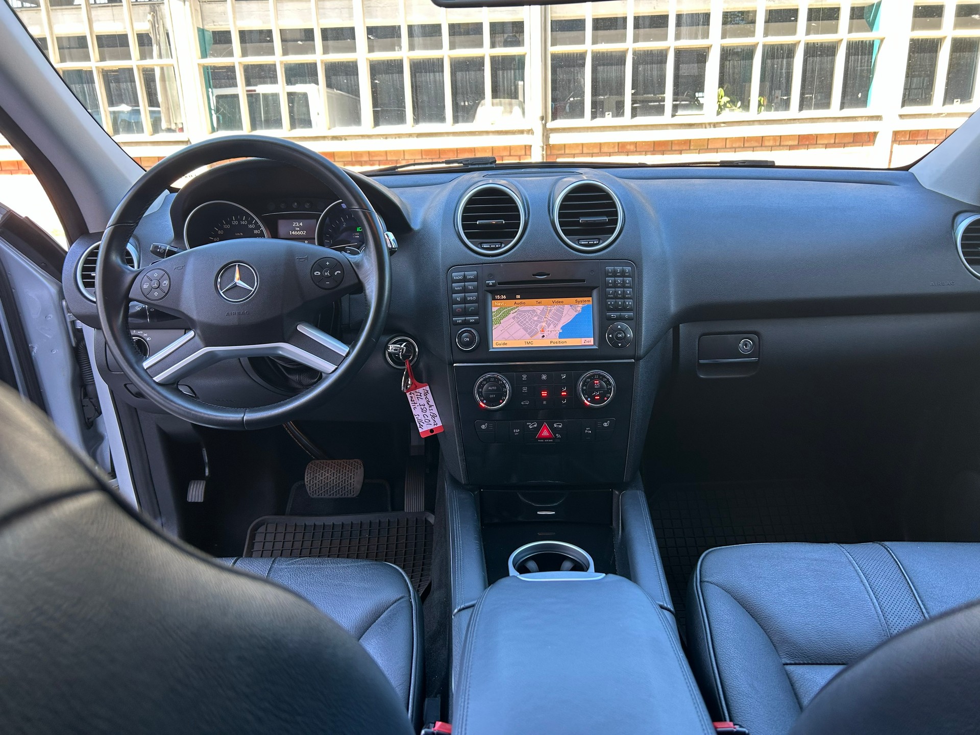 MERCEDES-BENZ ML 350 CDI-image-11