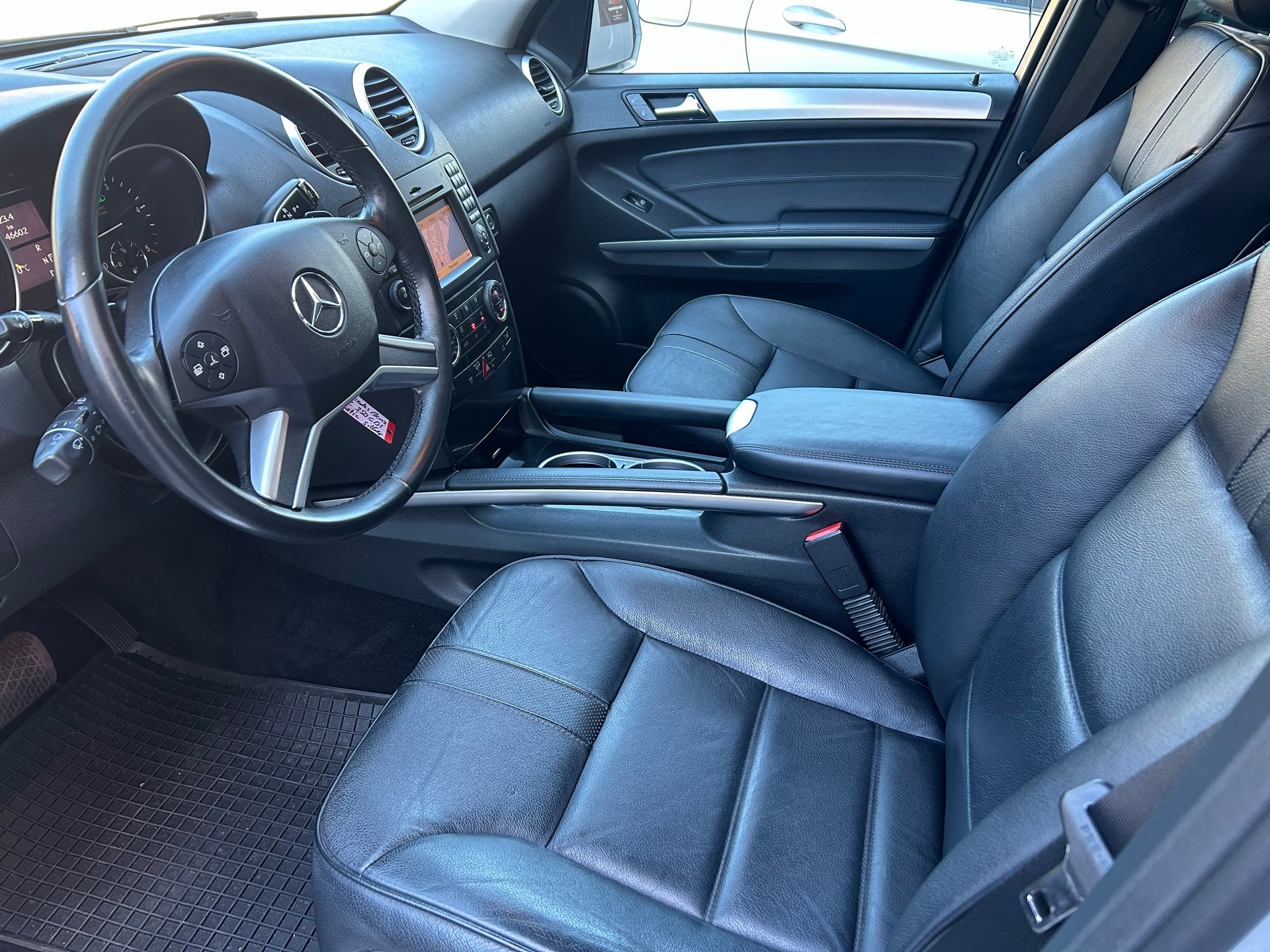 MERCEDES-BENZ ML 350 CDI-image-13