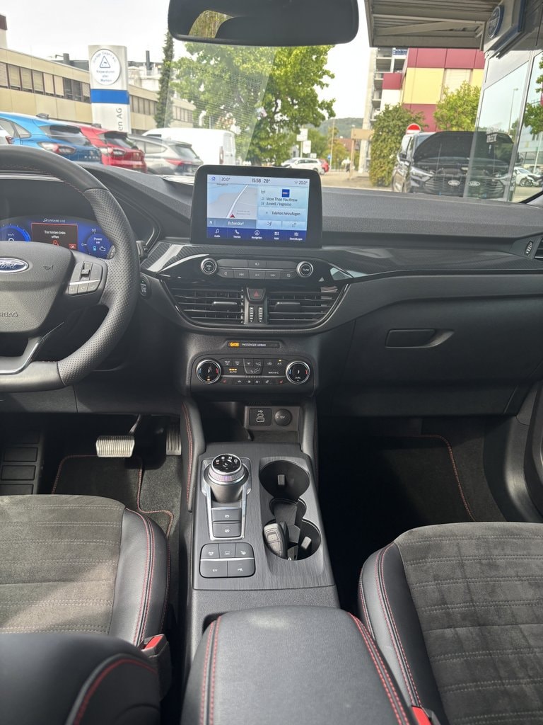 FORD Kuga 2.5 Plug-in Hybrid ST-Line X-showroom-element-2