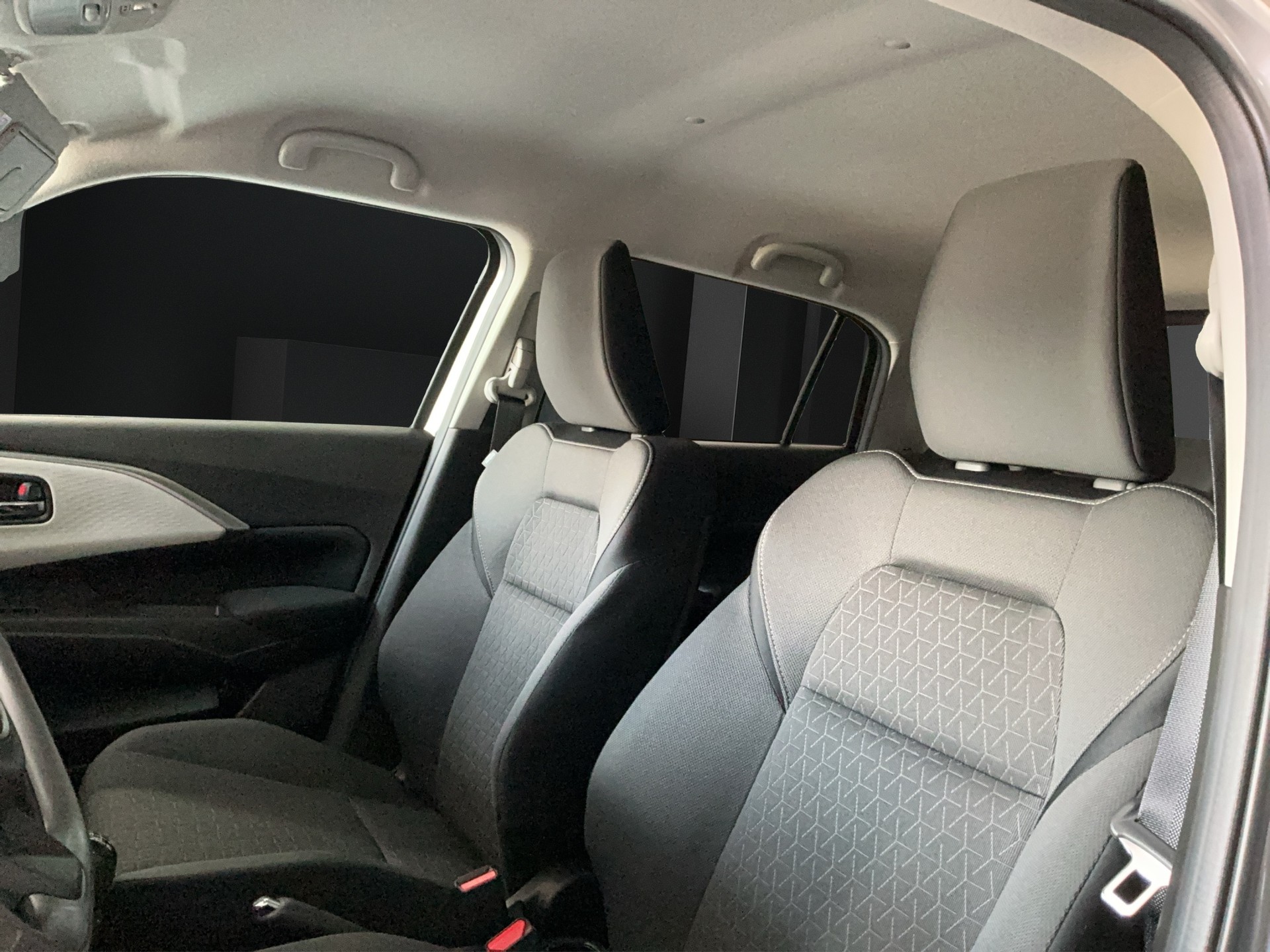 SUZUKI Swift 1.2 Sakura Top Hybrid 4x4-image-10