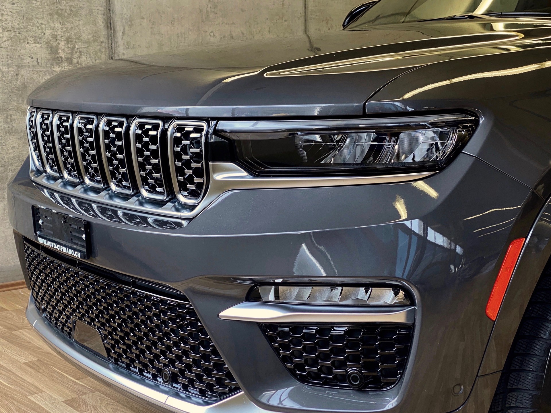 JEEP Grand Cherokee 2.0 *Plug-in-Hybrid*Swiss*Summit*Reserve*4xe*-image-25