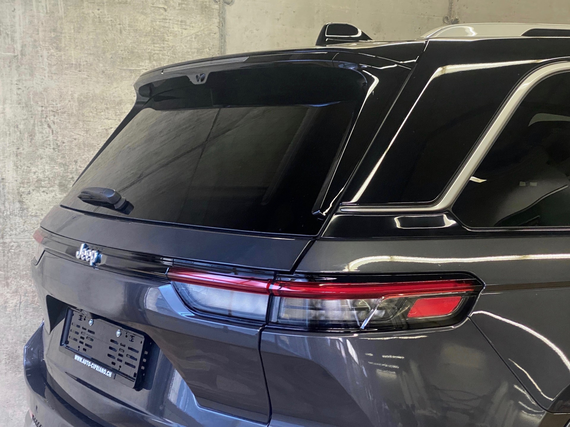 JEEP Grand Cherokee 2.0 *Plug-in-Hybrid*Swiss*Summit*Reserve*4xe*-image-29