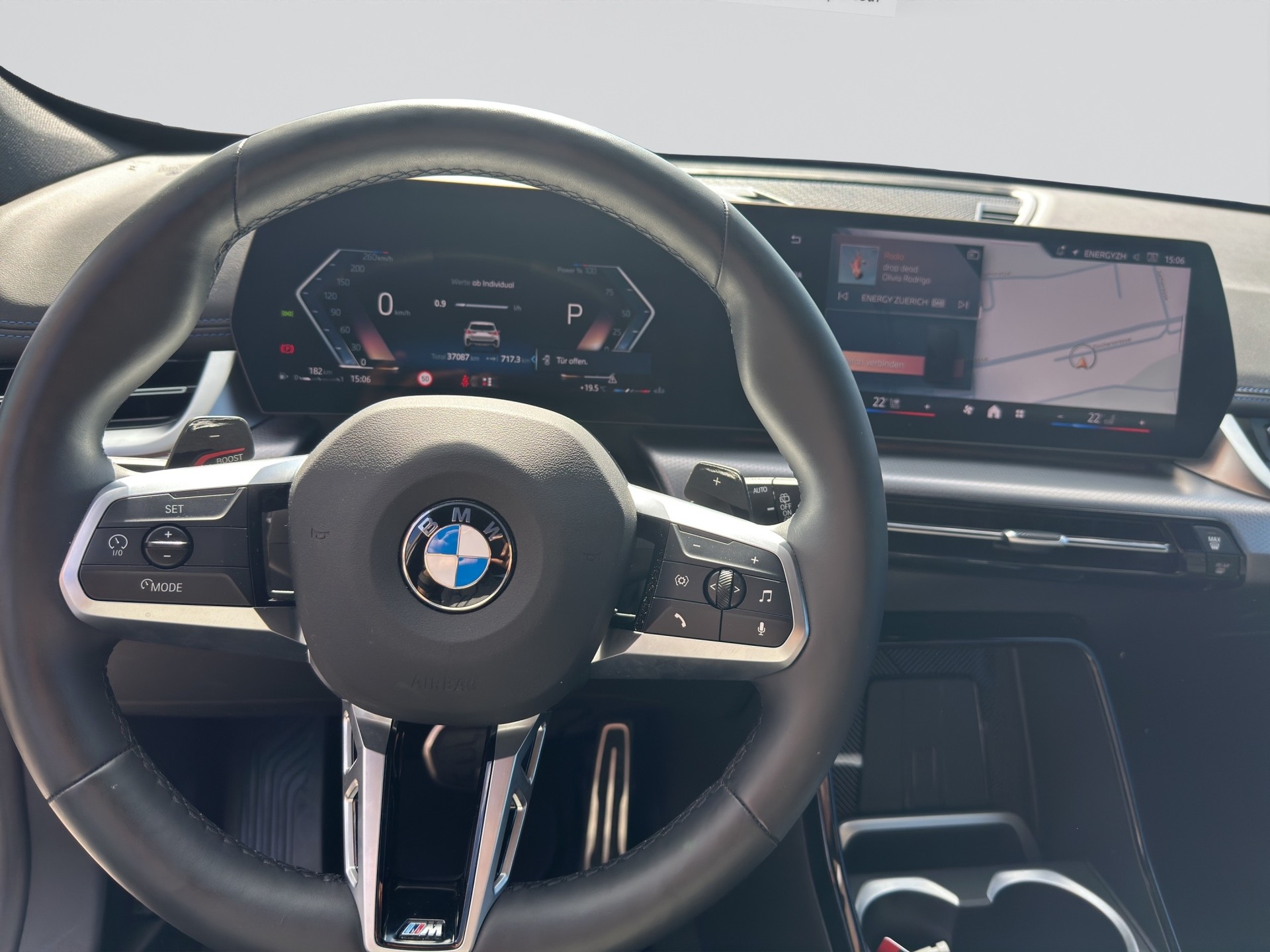 BMW X1 xDrive 23d 48V M Sport Shadow Line-image-8