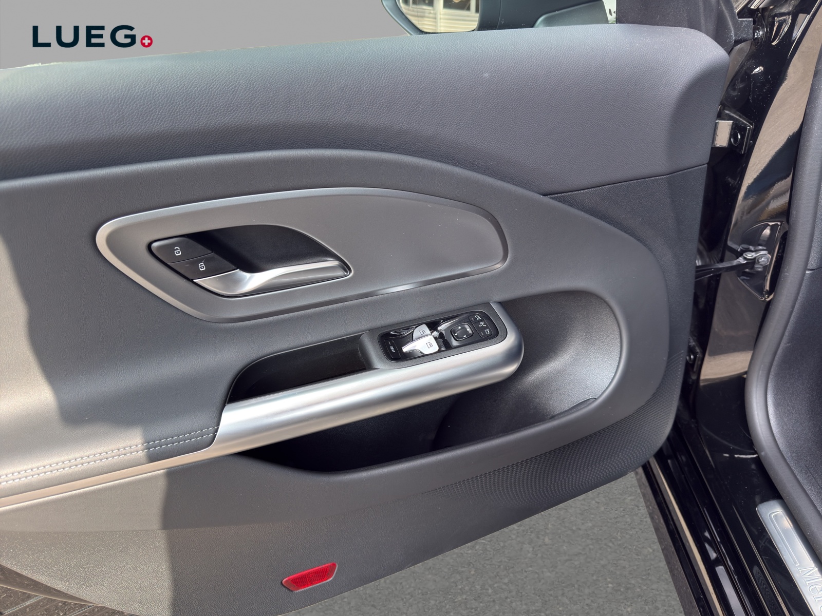 MERCEDES-BENZ CLA 350 4M - EQ - 85 kWh / Advanced Plus Paket / Smartphone Integration-image-12