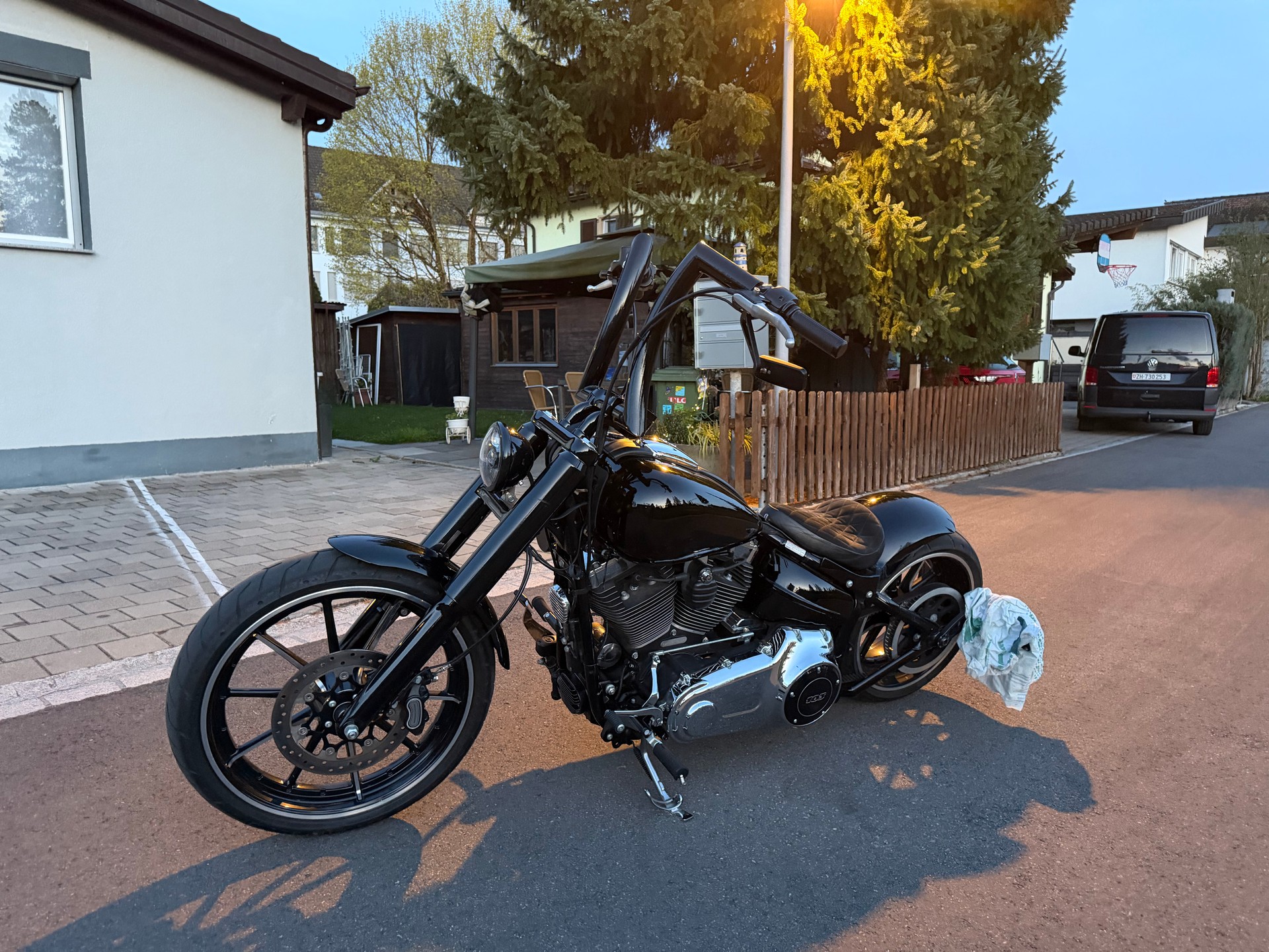 HARLEY-DAVIDSON Breakout 103-image-7