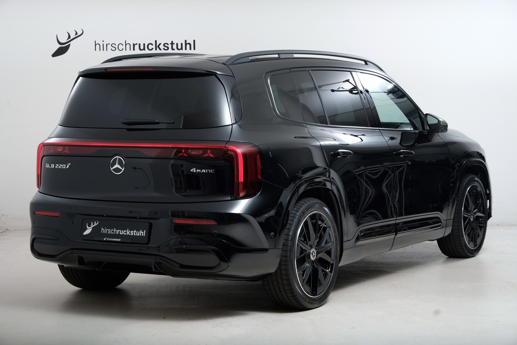 MERCEDES-BENZ GLB 220 4matic X248-showroom-element-3