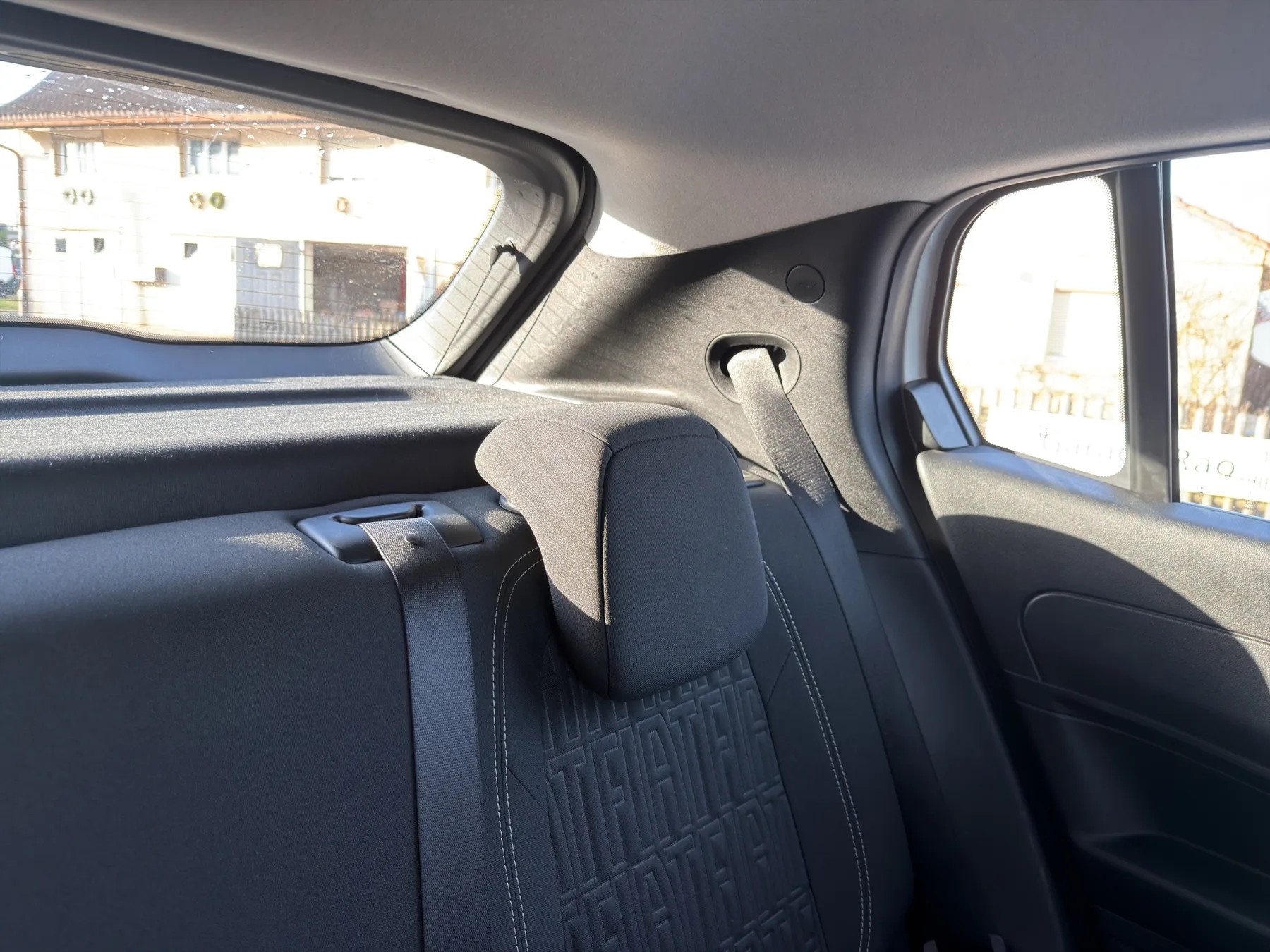 FIAT 600 1.2 Hybrid 145 Cult-image-26