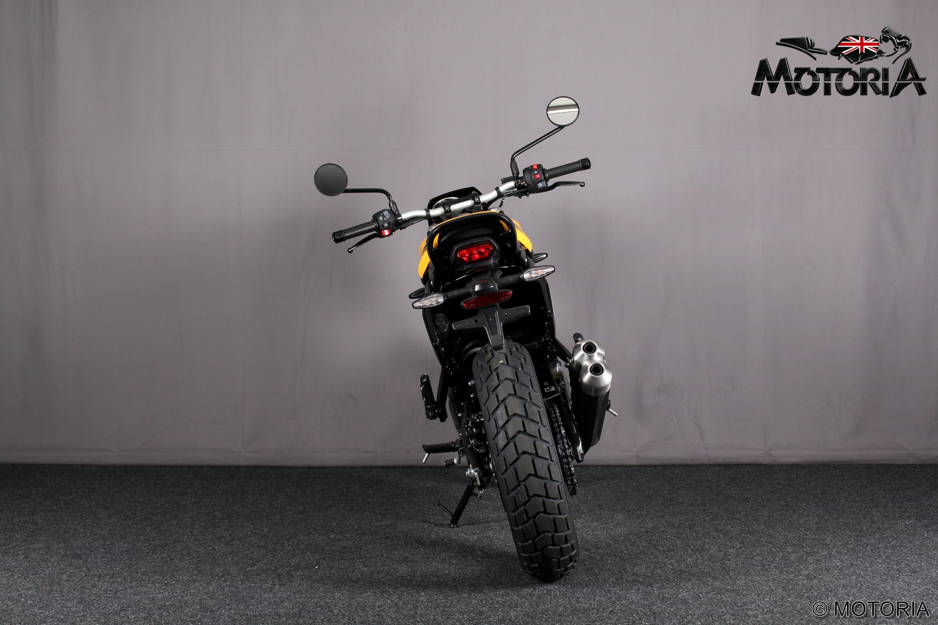 TRIUMPH TRACKER 400-showroom-element-3