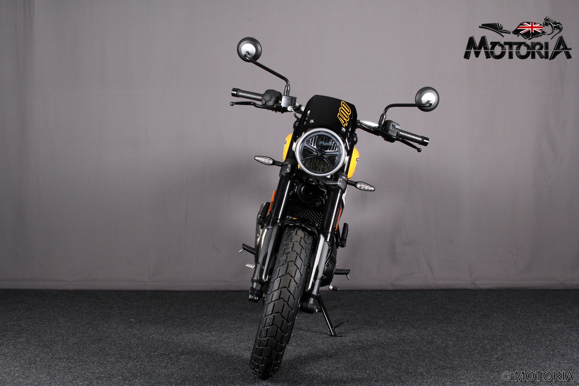 TRIUMPH TRACKER 400-image-7