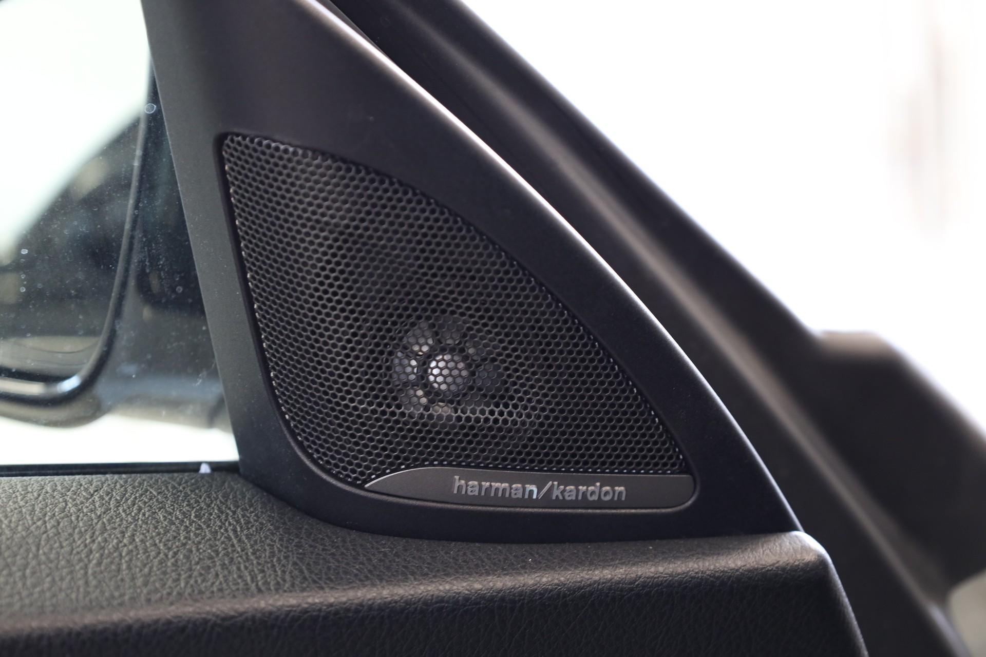 BMW M235i xDrive Steptronic-image-15