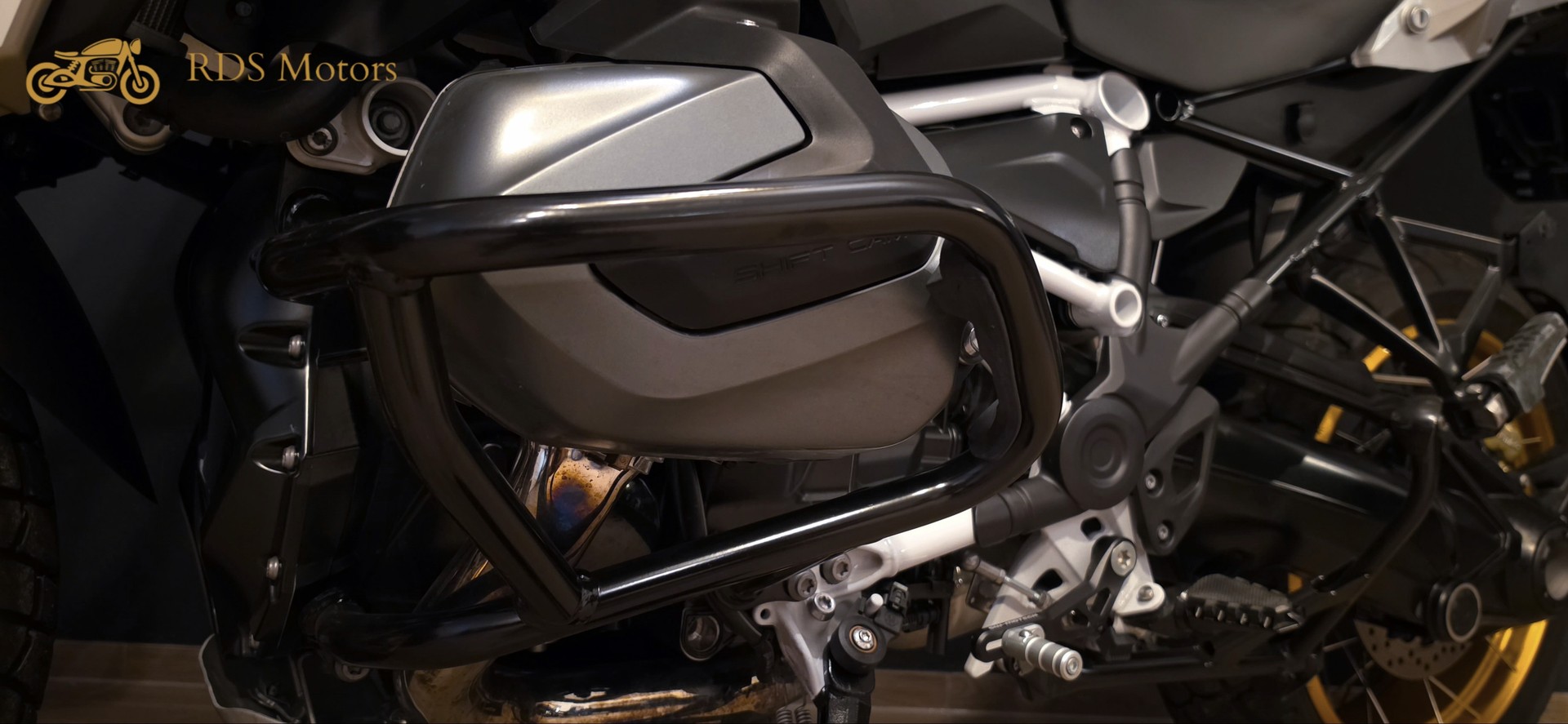 BMW R 1250 GS Akrapovic-image-12