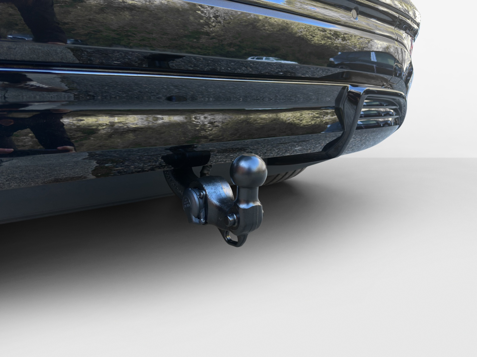 AUDI Q6 e-tron quattro-image-13