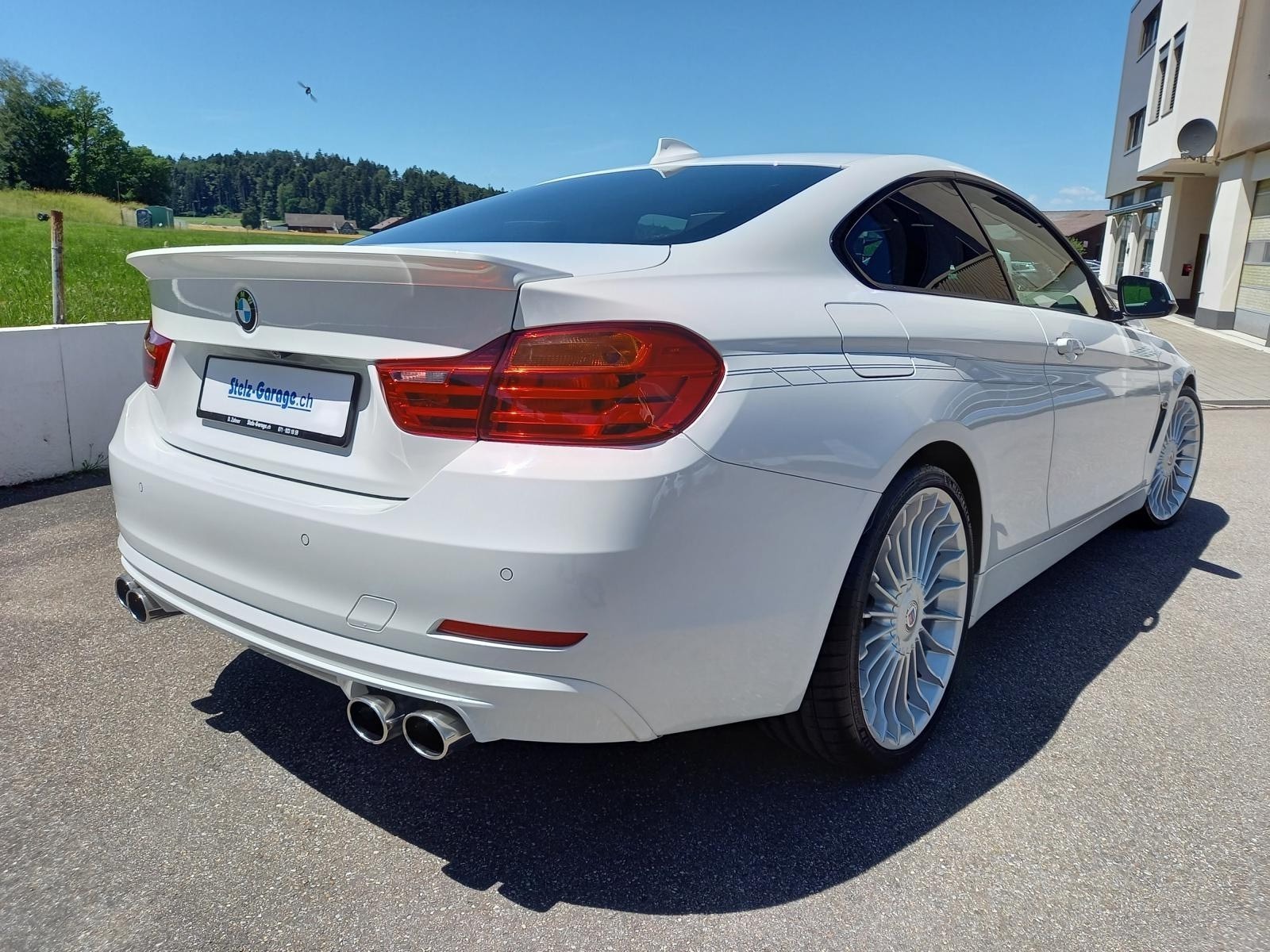 BMW-ALPINA B4 BiTurbo Coupé 3.0 xDrive Switch-Tronic-showroom-element-1