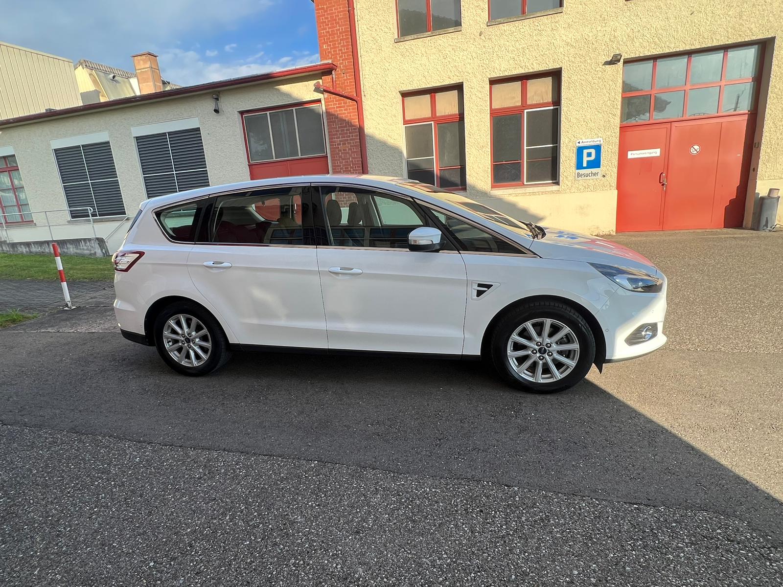 FORD S-Max 2.0 TDCi Titanium PowerShift-image-4