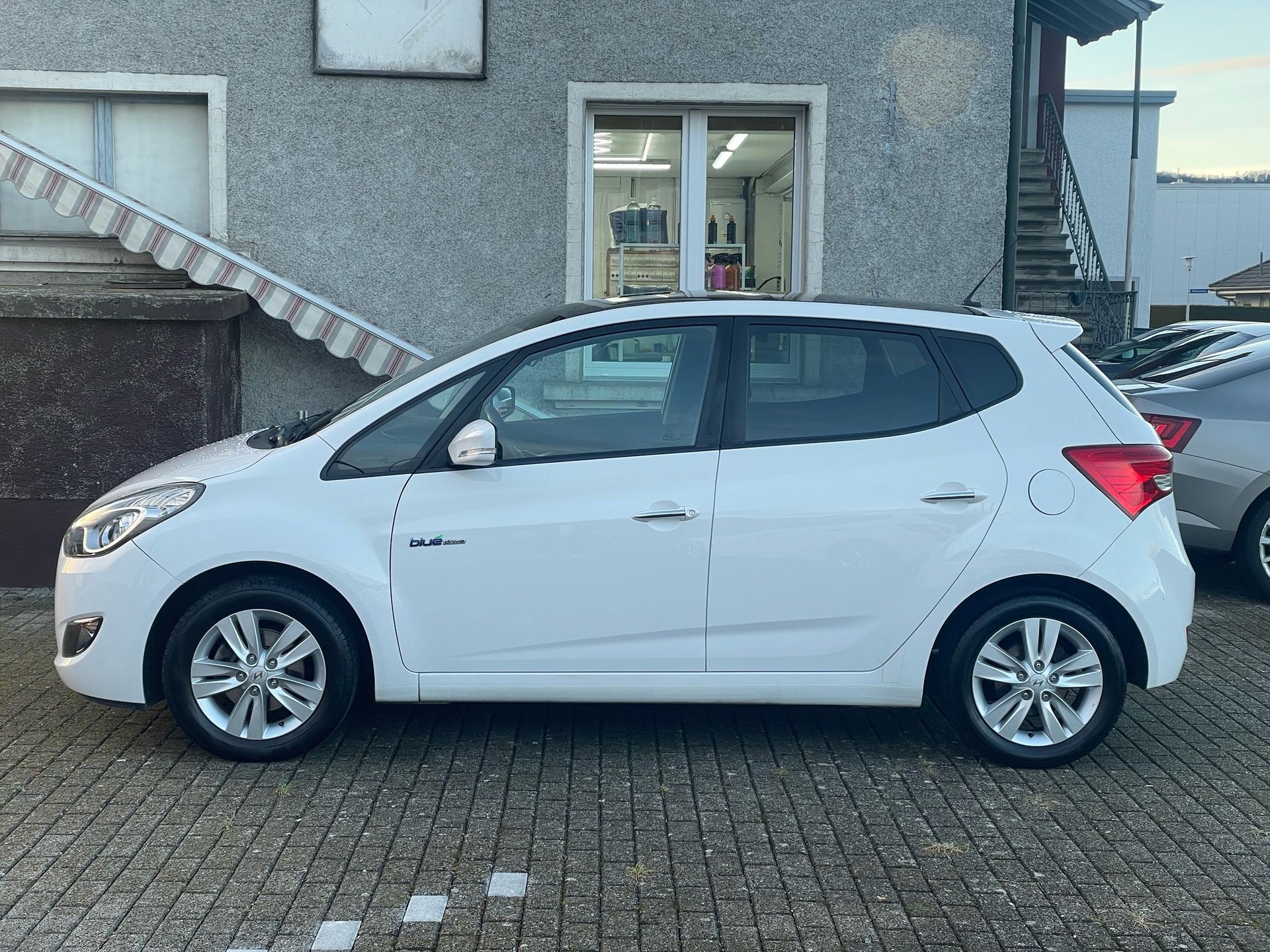 HYUNDAI iX20 1.6 Style-image-2