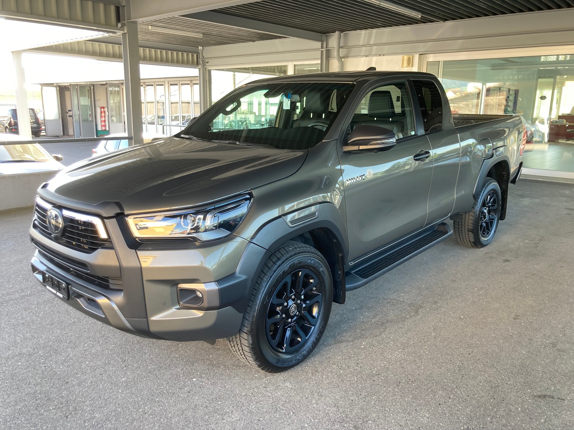 TOYOTA Hilux 2.8D-4D Invincible Extra Cab 4x4 A