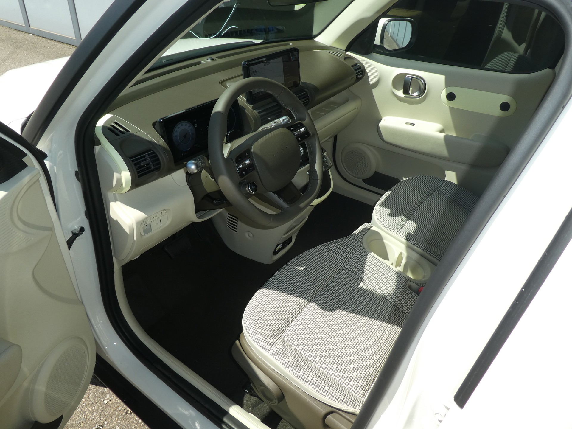 HYUNDAI Inster 49kWh Amplia Wärmepumpe-image-4