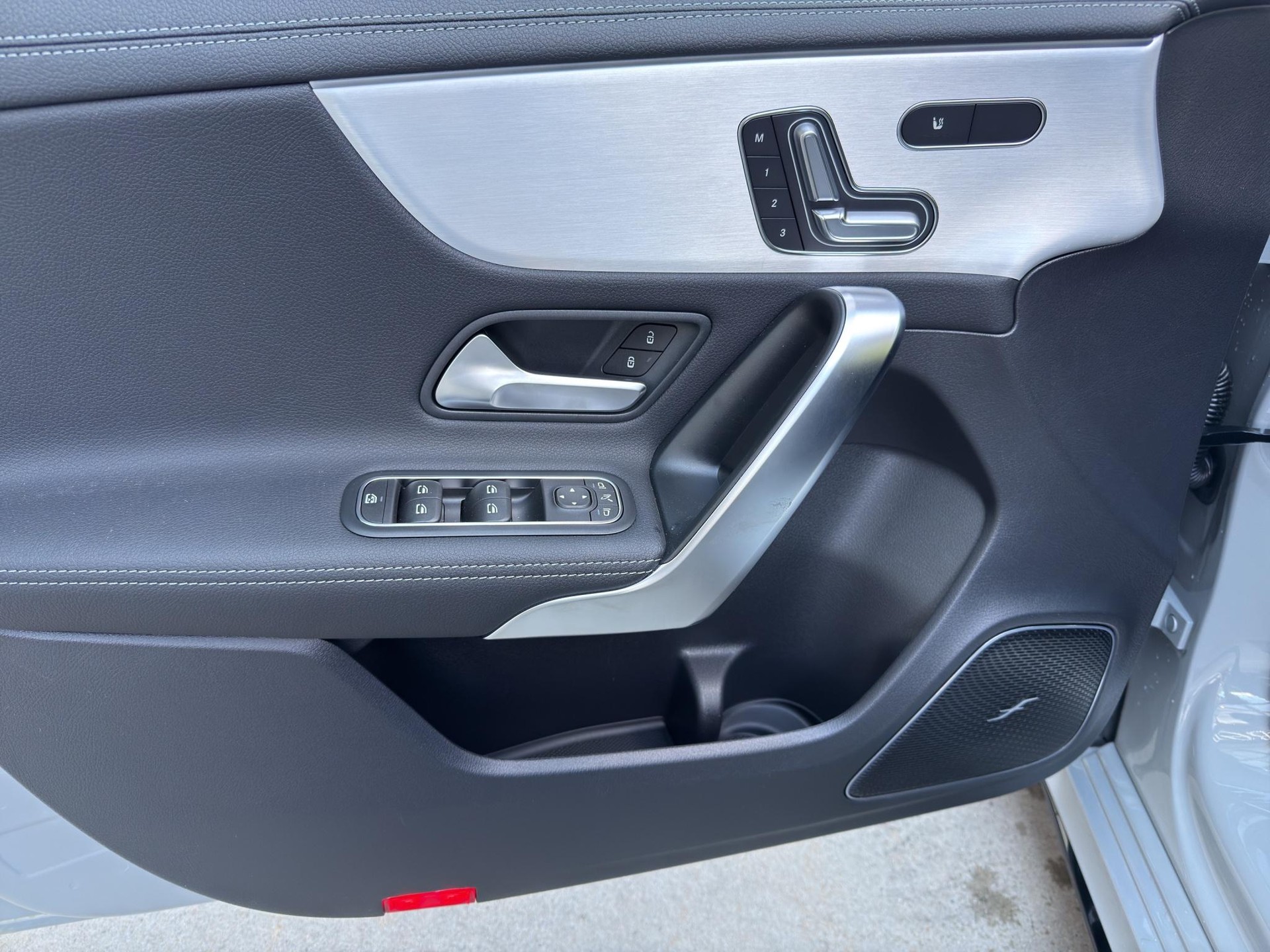 MERCEDES-BENZ A 45 S AMG 4matic+-image-14