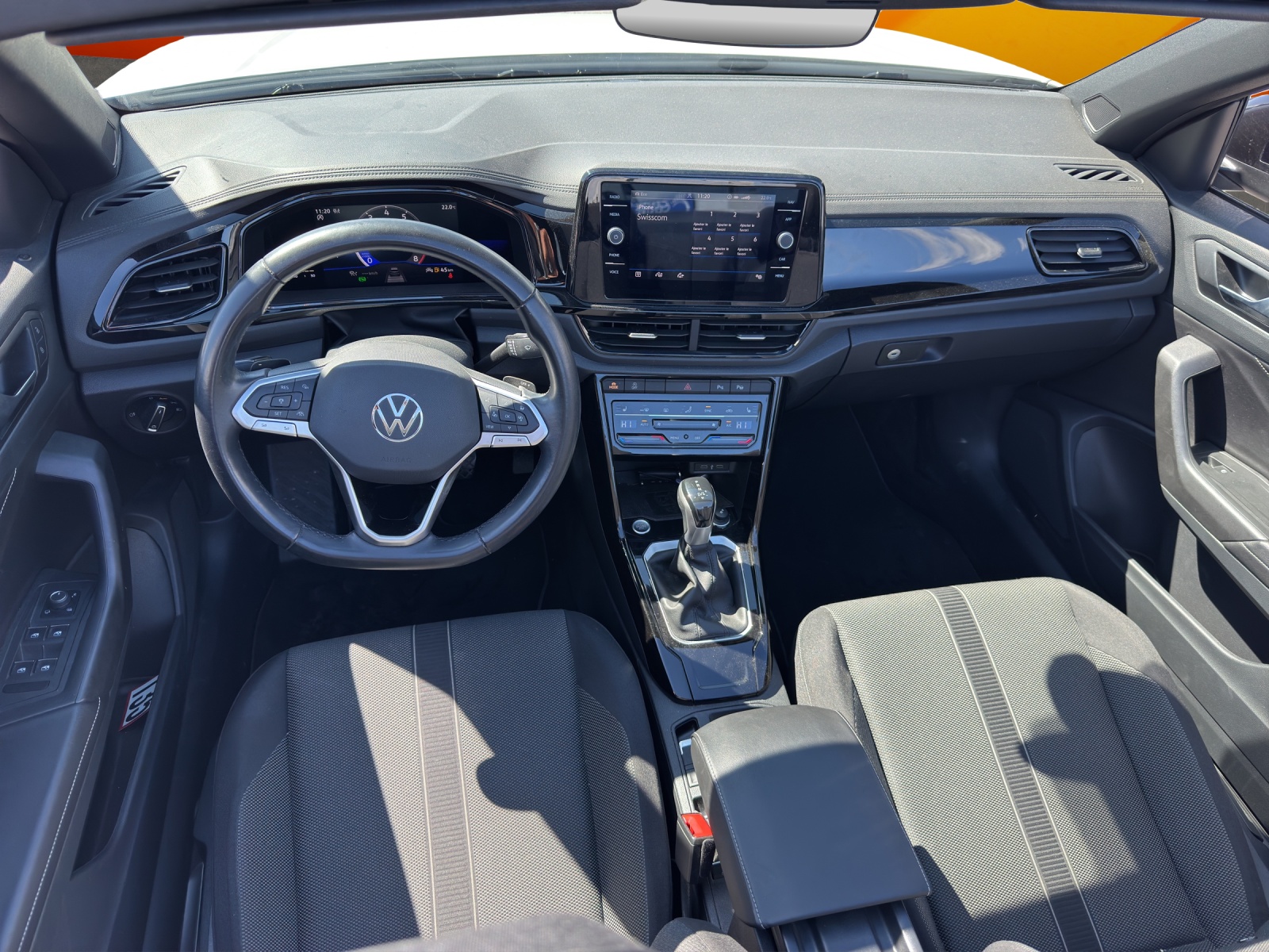 VW T-Roc Cabriolet 1.5 TSI EVO Style DSG-image-8