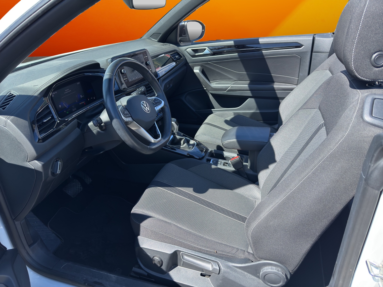 VW T-Roc Cabriolet 1.5 TSI EVO Style DSG-image-9