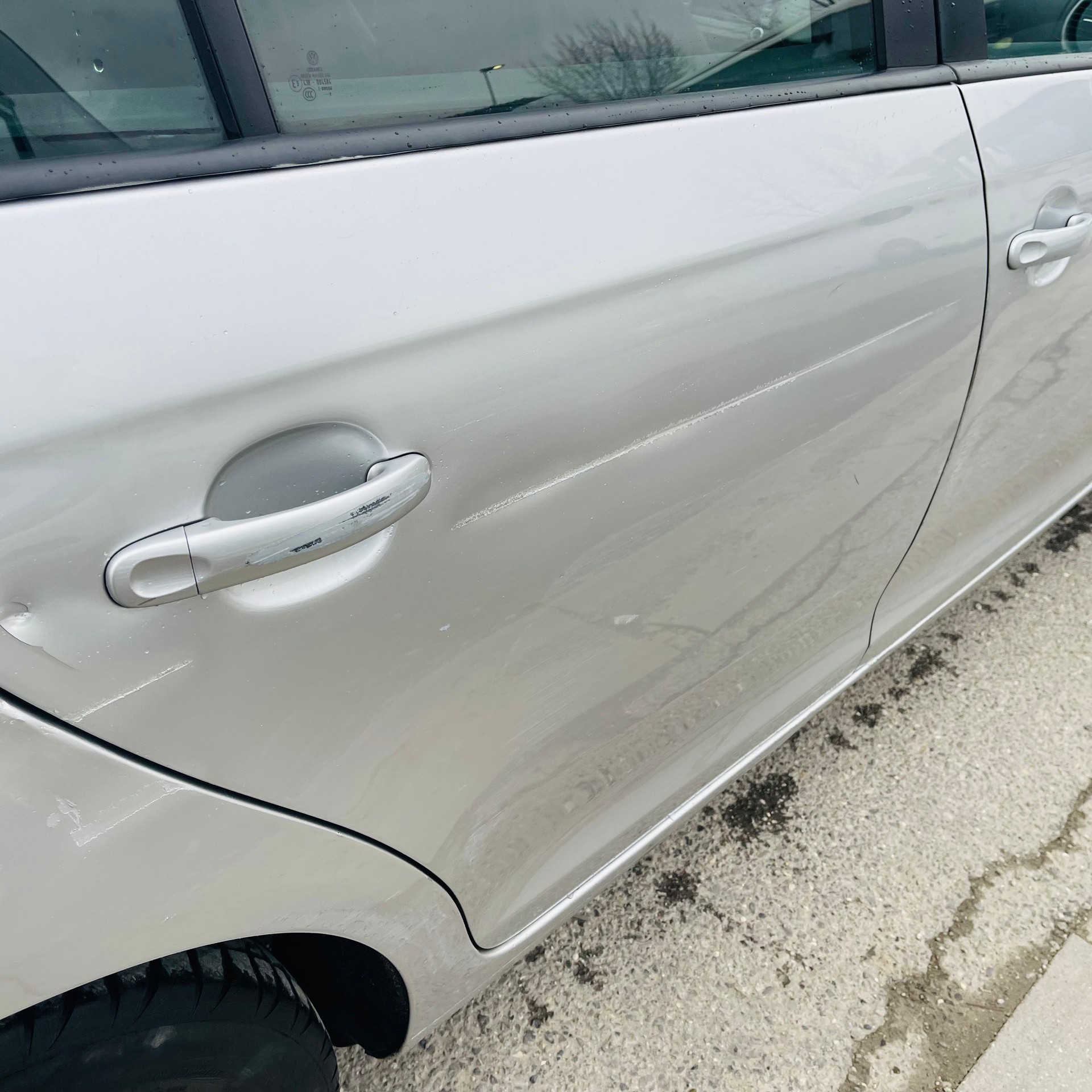 VW Golf Variant 1.9 TDI Comfortline 4Motion-image-13