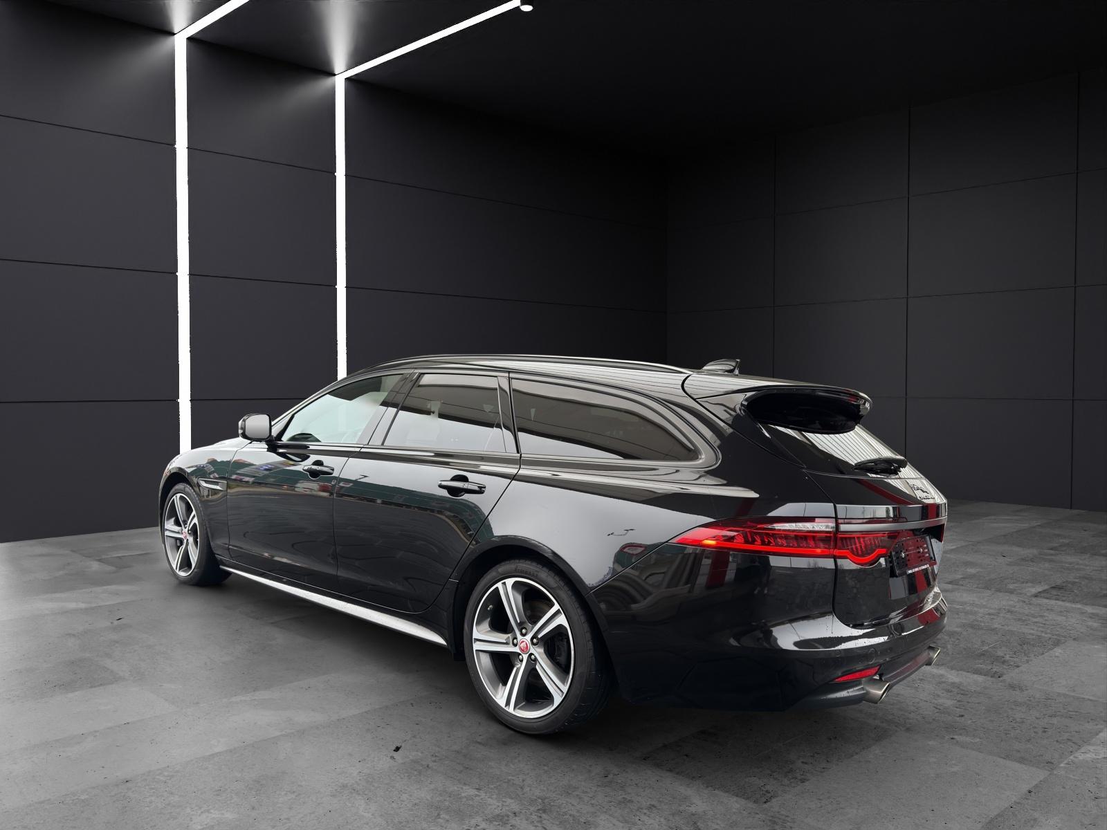 JAGUAR XF Sportbrake 2.0 T 300 Sport AWD-image-2