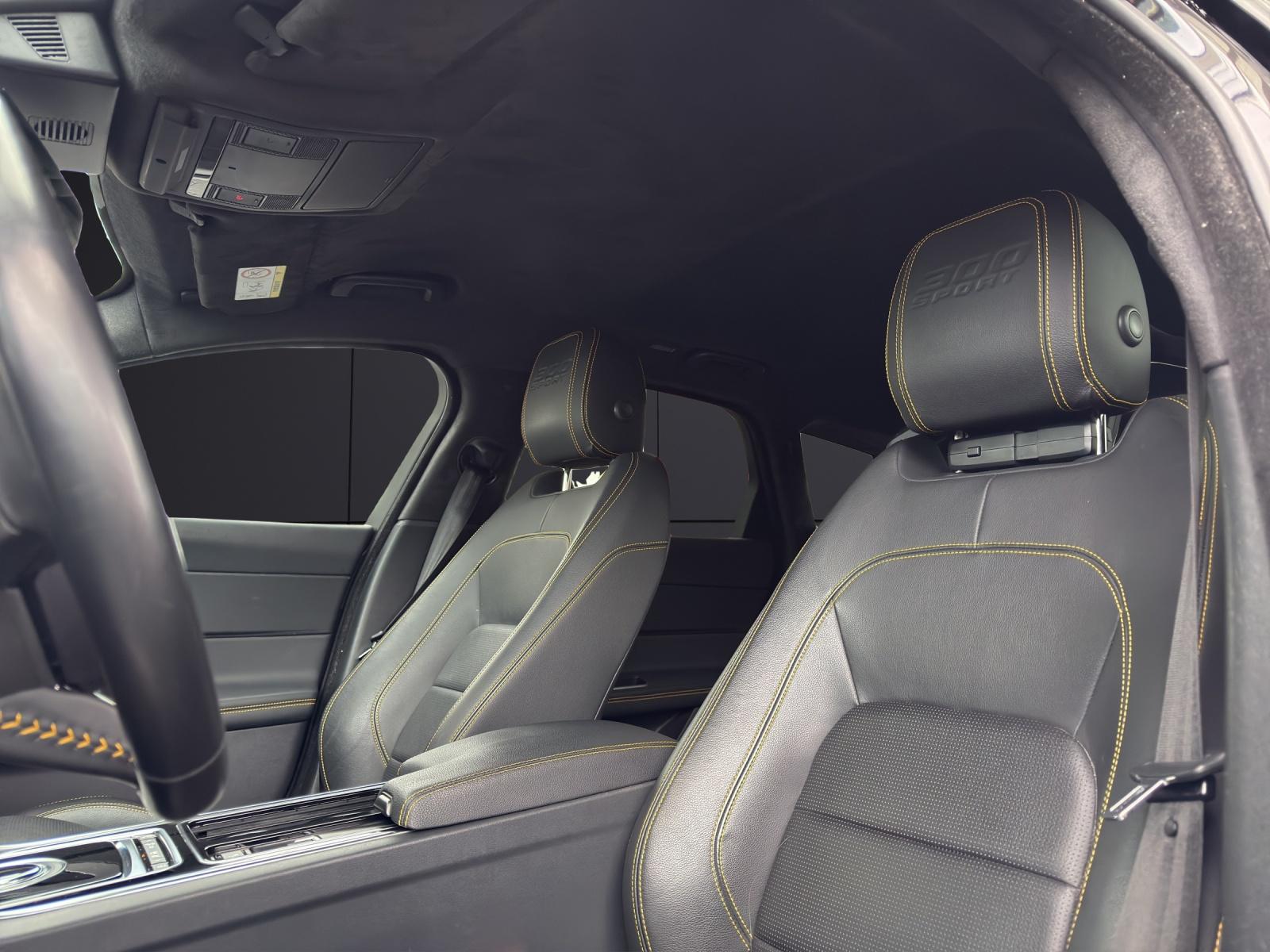 JAGUAR XF Sportbrake 2.0 T 300 Sport AWD-image-10