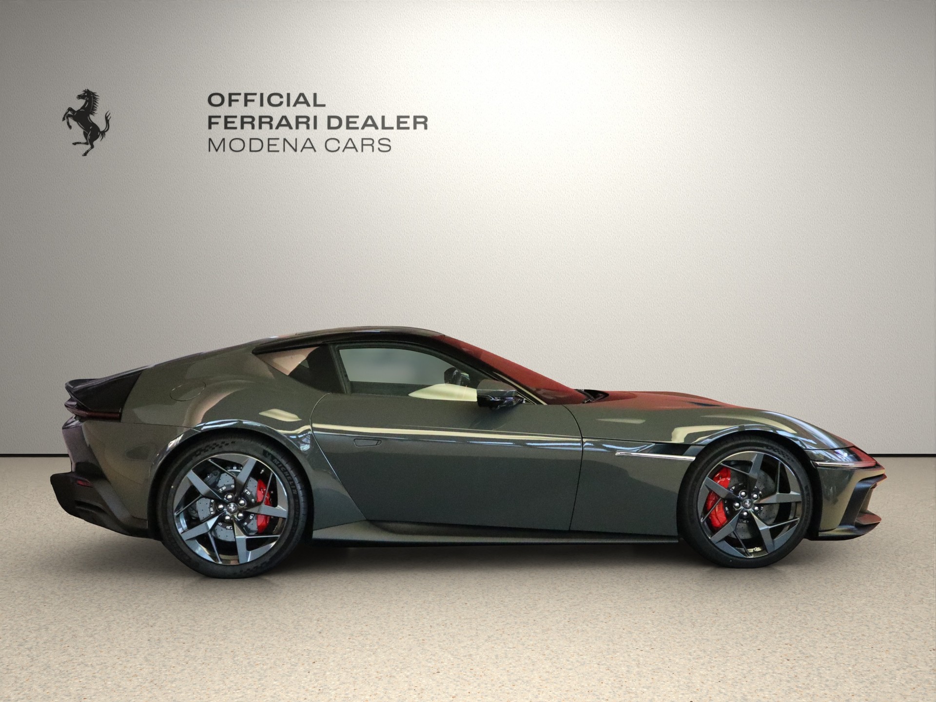 FERRARI 12 Cilindri-image-14