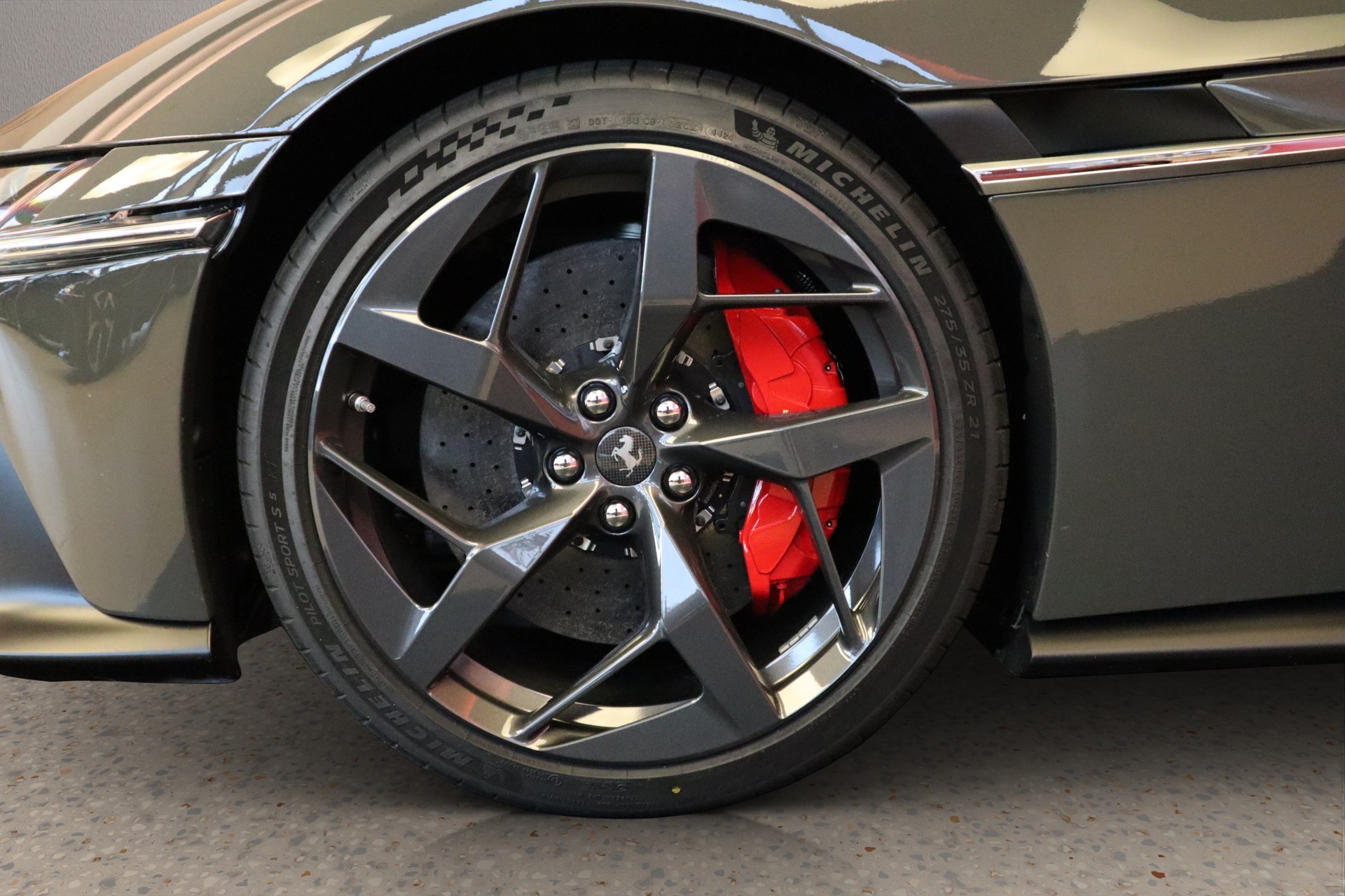 FERRARI 12 Cilindri-image-24