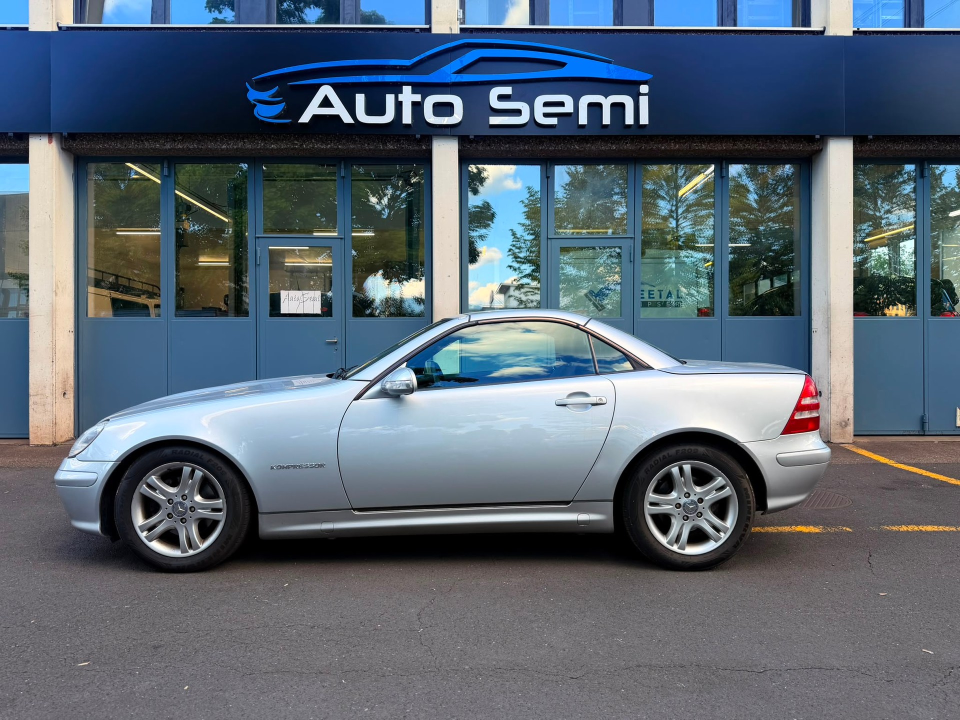 MERCEDES-BENZ SLK 200 Kompressor-showroom-element-3