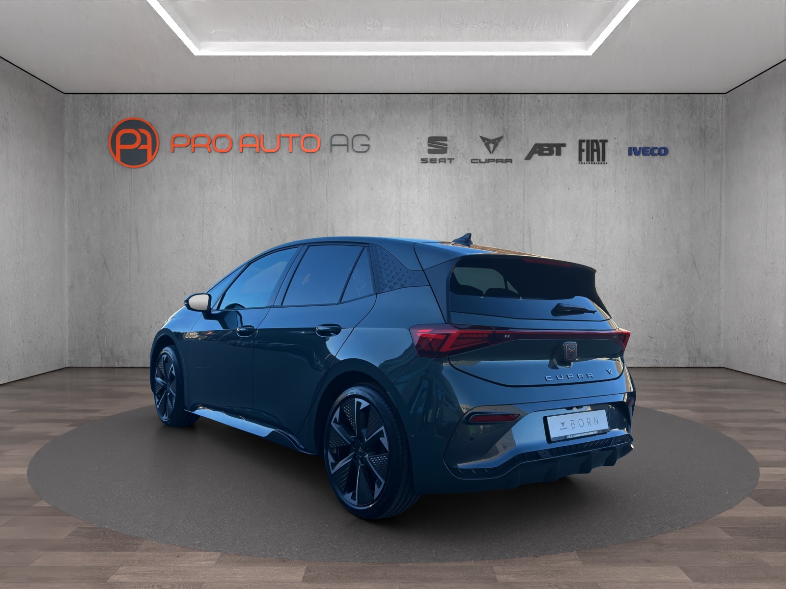 CUPRA Born 79 kWh VZ-showroom-element-2