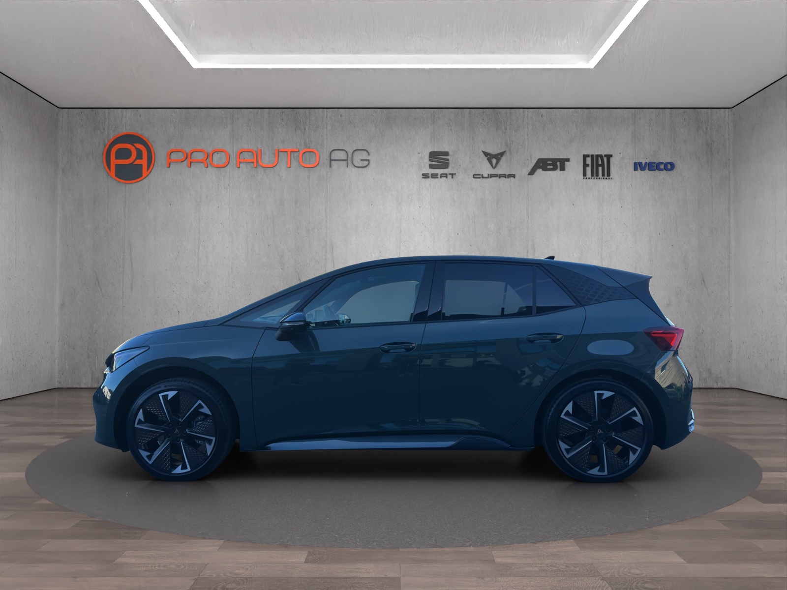 CUPRA Born 79 kWh VZ-showroom-element-1