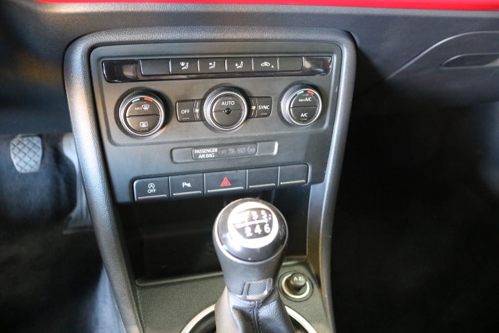 VW Beetle 1.2 TSI BMT-image-5