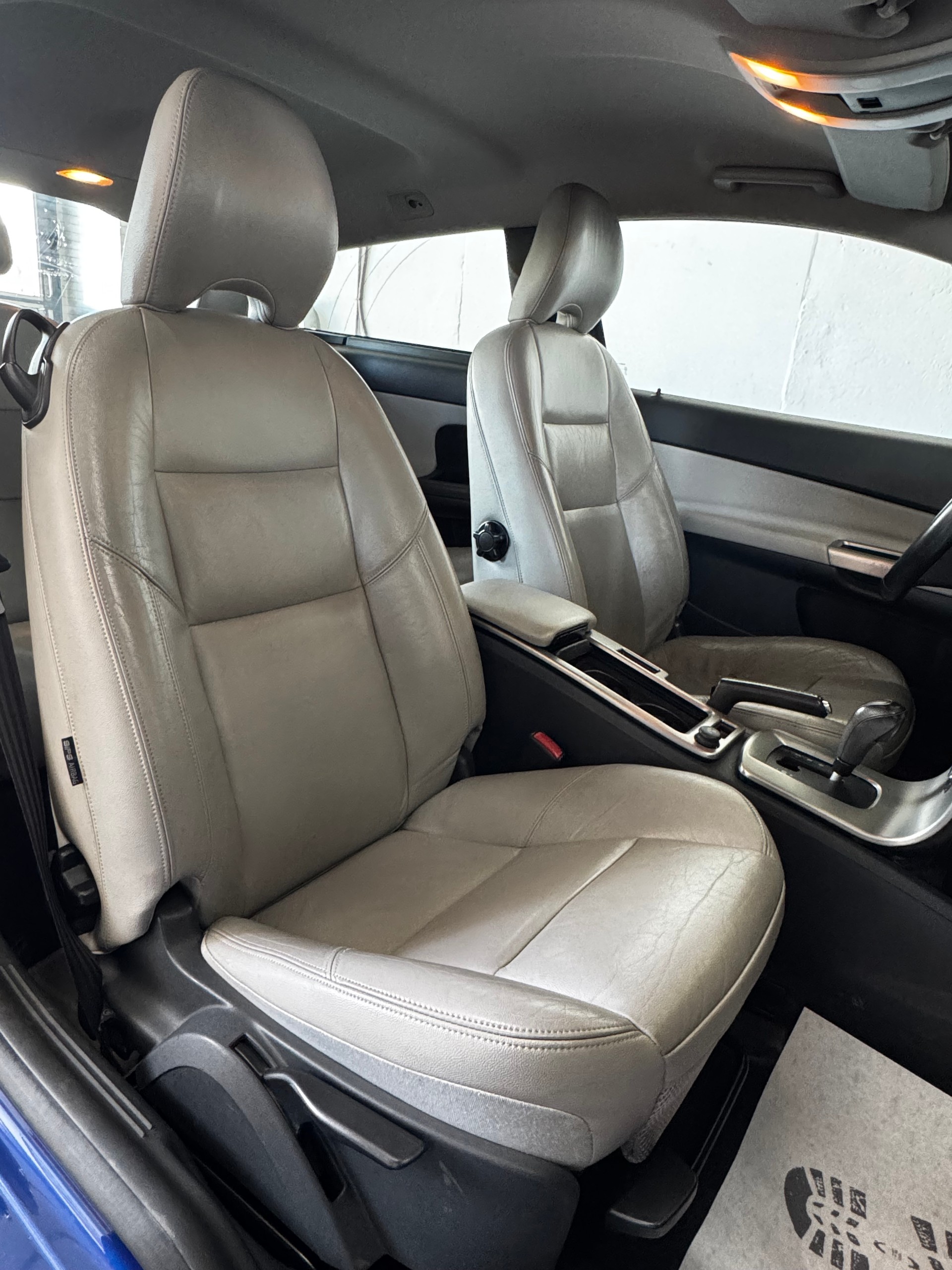 VOLVO C30 D5 Geartronic-image-18