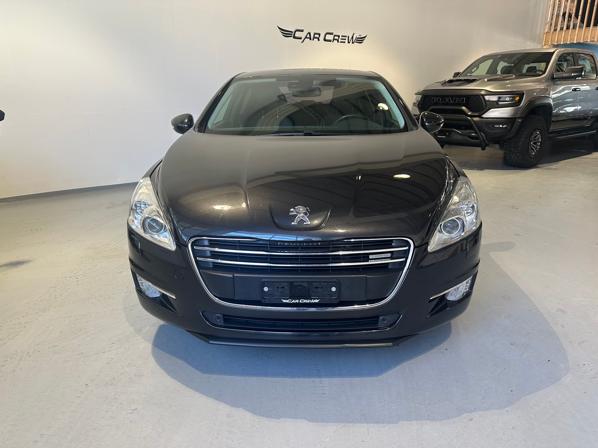 PEUGEOT 508 2.0 HDI Hybrid4 Allure EGS6-image-1
