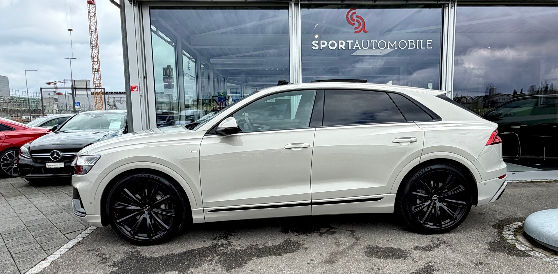 AUDI Q8 50 TDI quattro tiptronic *vikunjabeige metallic - 23 Zoll - Adaptive air suspension sport*-image-5