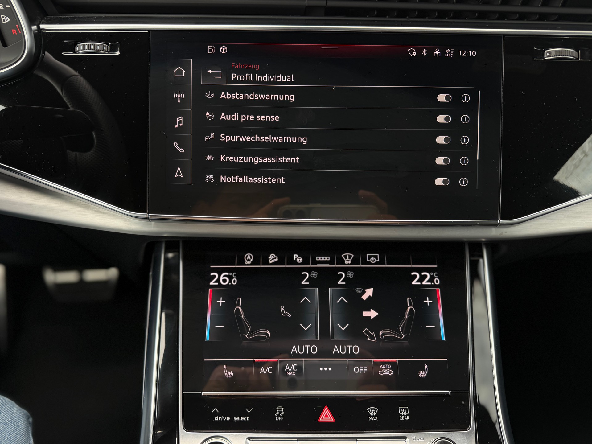 AUDI Q8 50 TDI quattro tiptronic *vikunjabeige metallic - 23 Zoll - Adaptive air suspension sport*-image-24