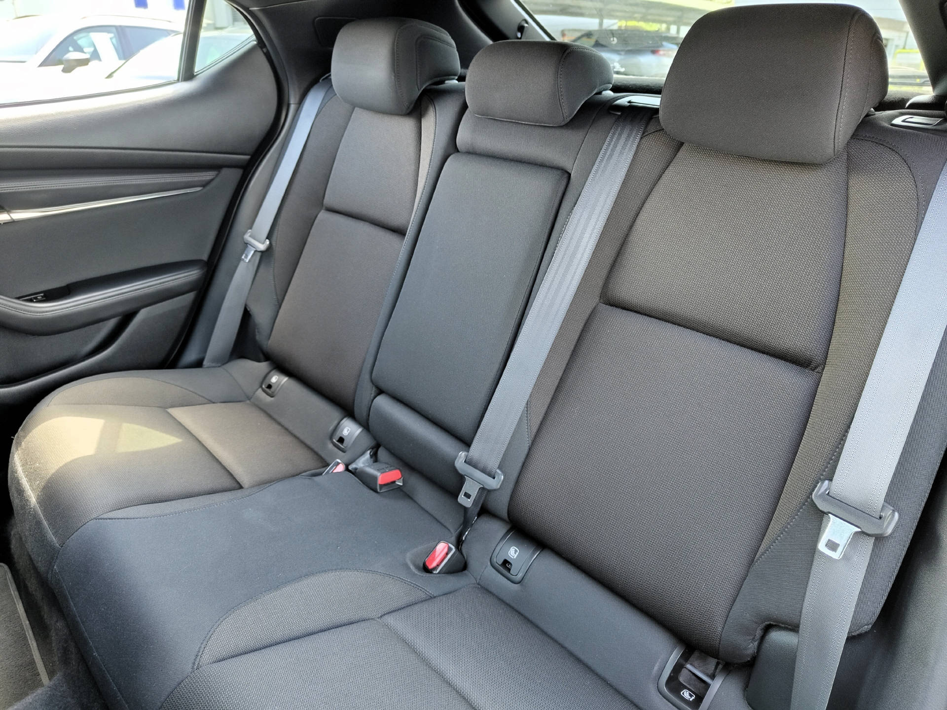 MAZDA 3 Hatchback 2.0 122 Revolution-image-6