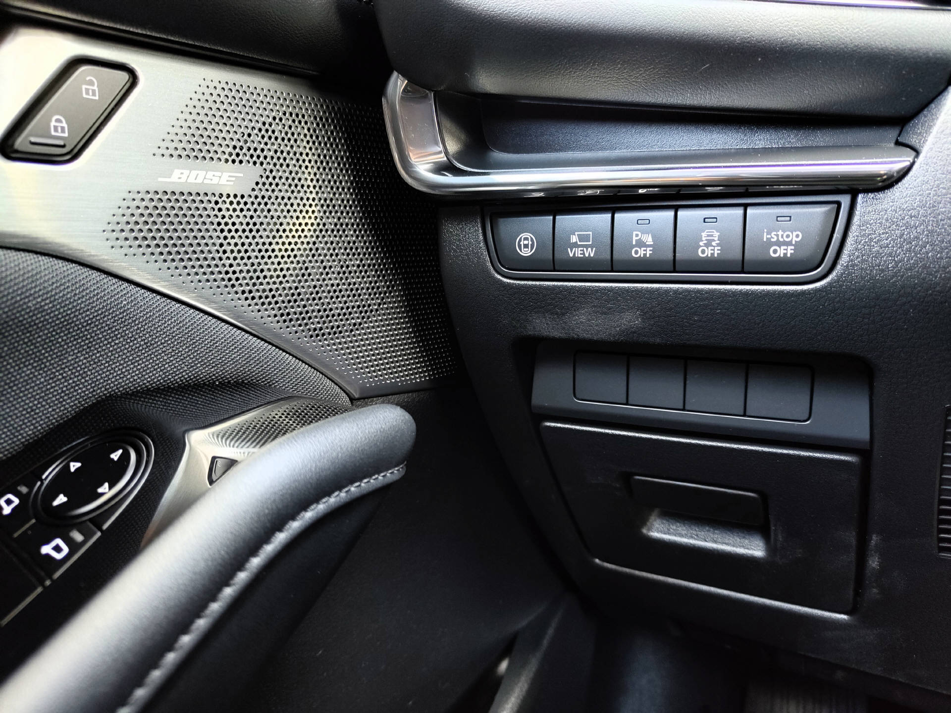 MAZDA 3 Hatchback 2.0 122 Revolution-image-11