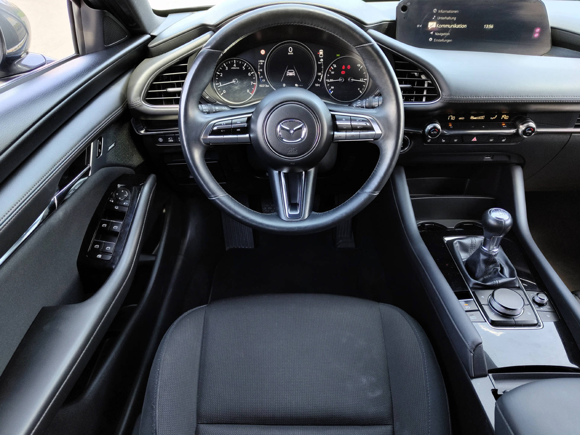 MAZDA 3 Hatchback 2.0 122 Revolution-image-4
