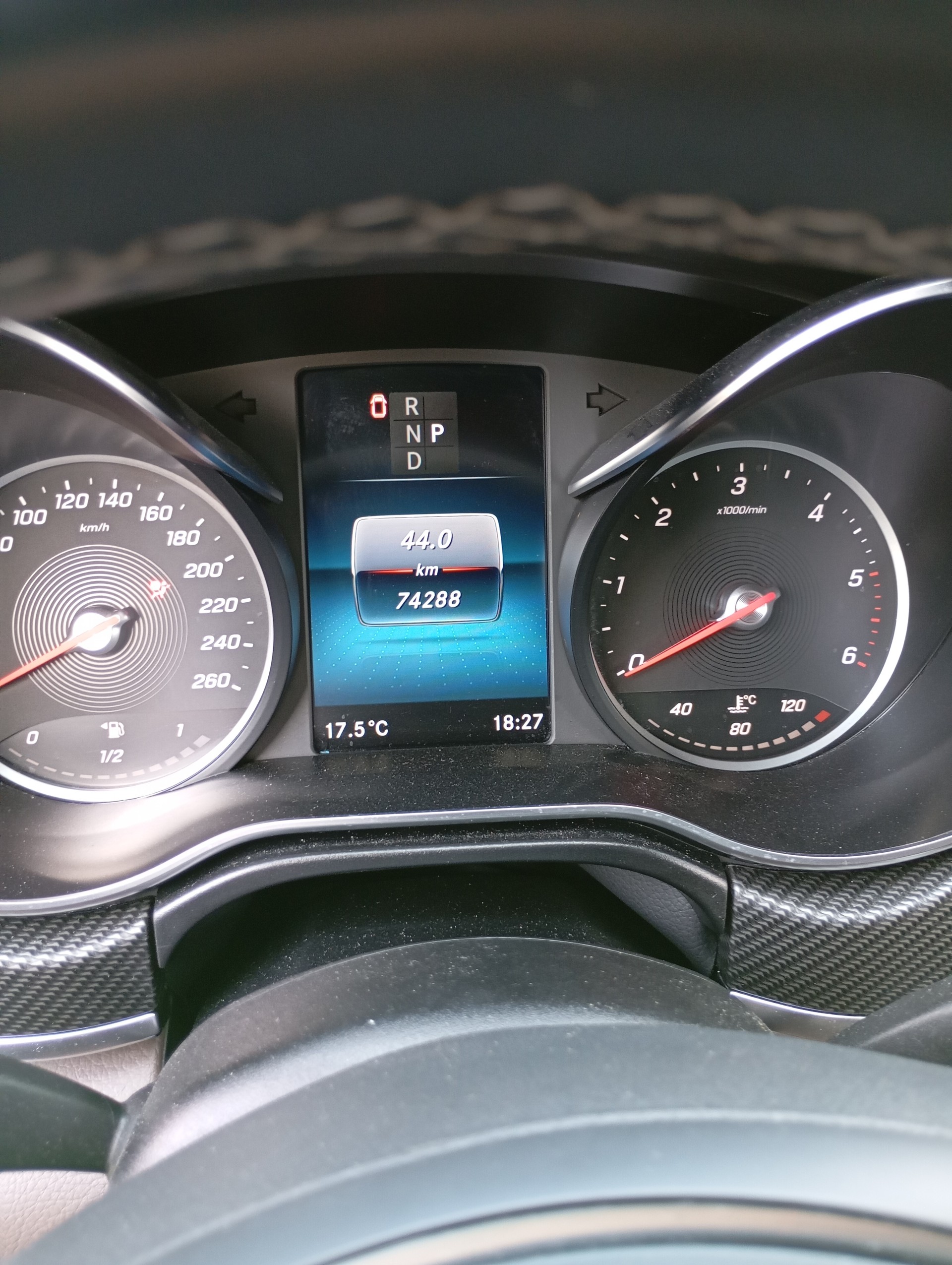 MERCEDES-BENZ V 300 d extralang Avantgarde 4Matic 9G-Tronic-image-18