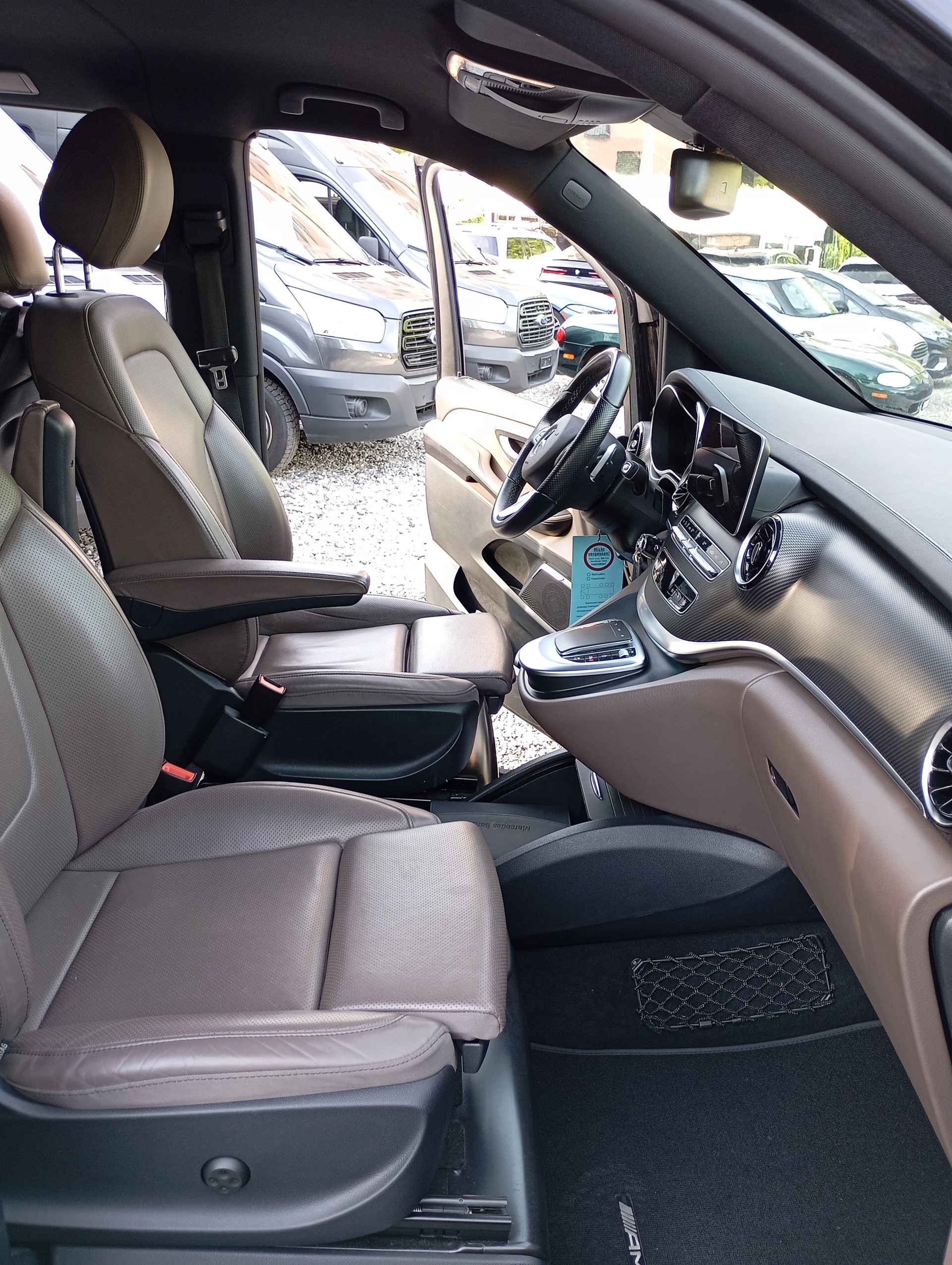 MERCEDES-BENZ V 300 d extralang Avantgarde 4Matic 9G-Tronic-image-11
