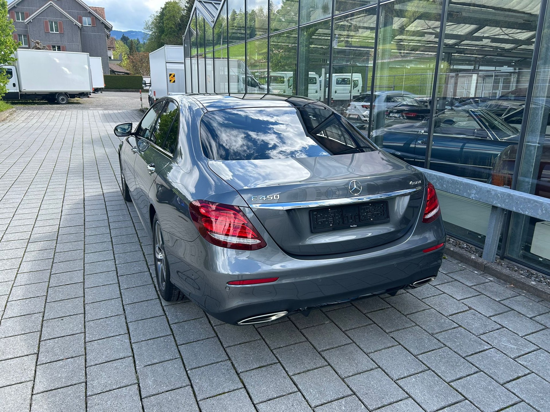 MERCEDES-BENZ E 450 AMG Line 4Matic 9G-Tronic-image-5