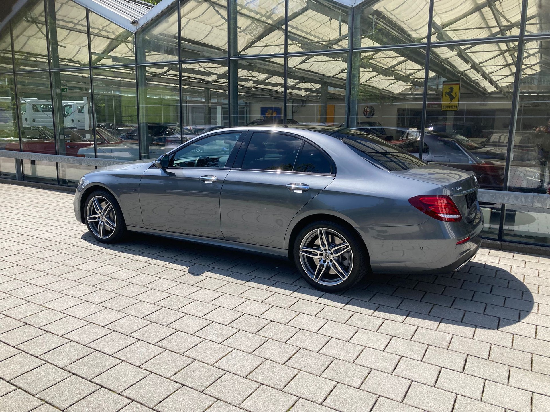 MERCEDES-BENZ E 450 AMG Line 4Matic 9G-Tronic-image-21