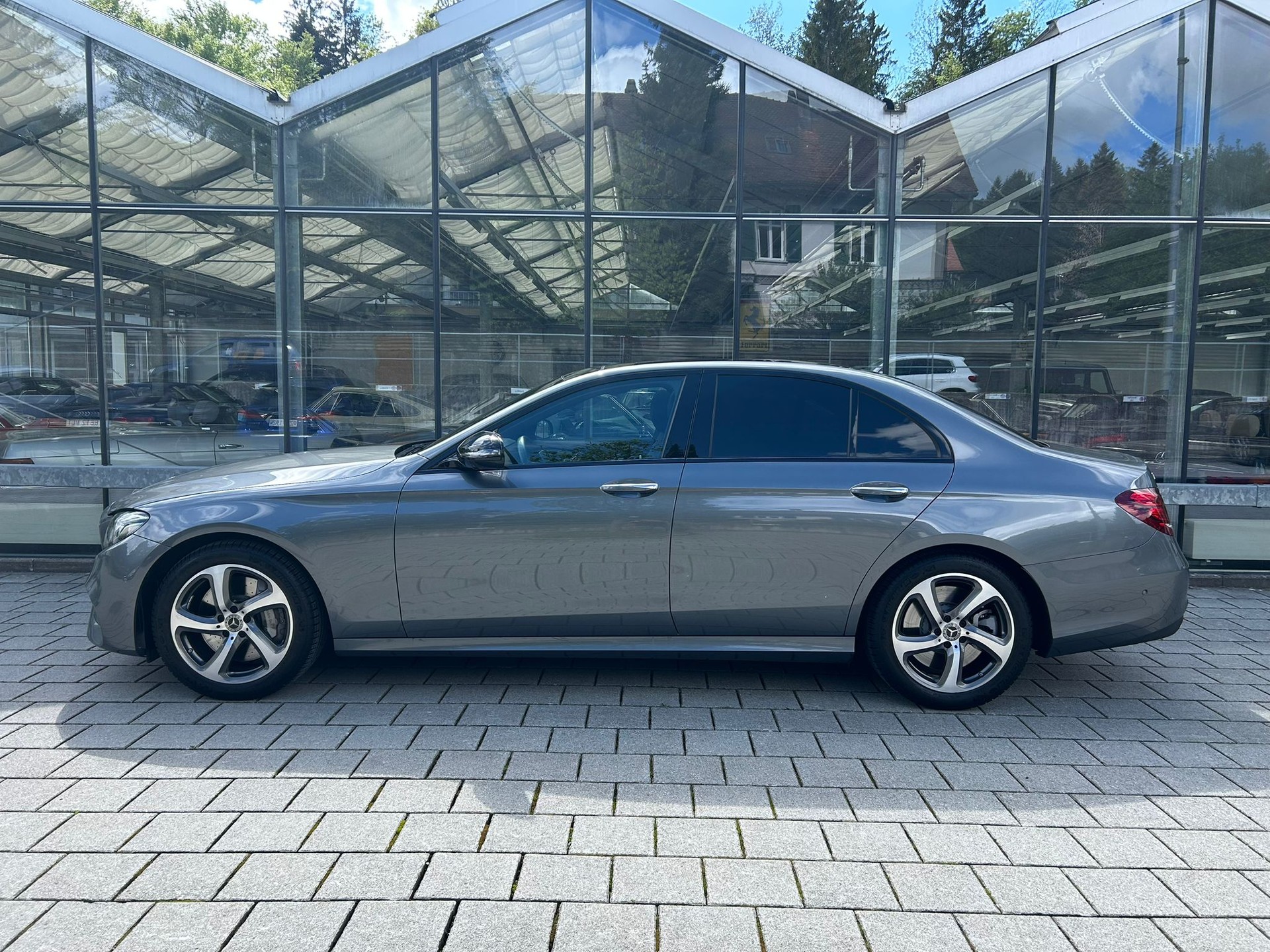 MERCEDES-BENZ E 450 AMG Line 4Matic 9G-Tronic-showroom-element-3