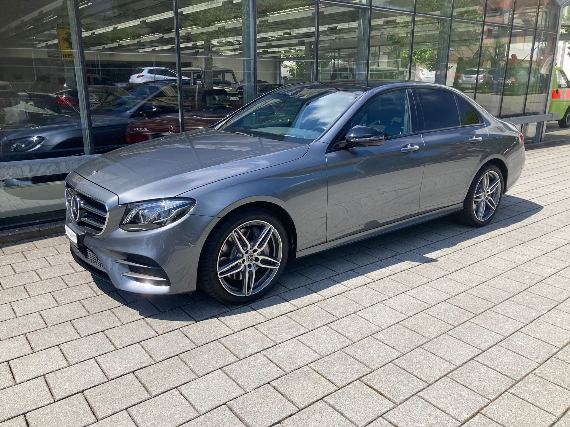 MERCEDES-BENZ E 450 AMG Line 4Matic 9G-Tronic-image-19