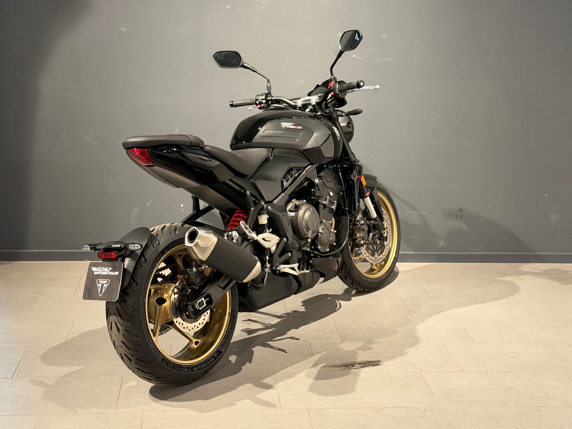 TRIUMPH Trident 800-image-5