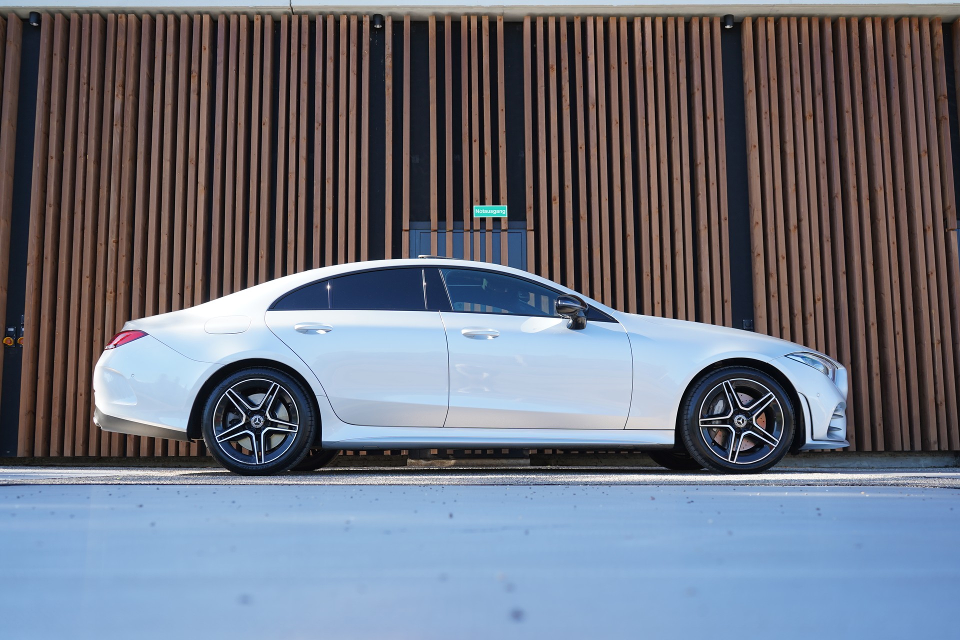 MERCEDES-BENZ CLS 450 4MATIC AMG LINE NIGHT PLUS 9G-TRONIC l-showroom-element-2